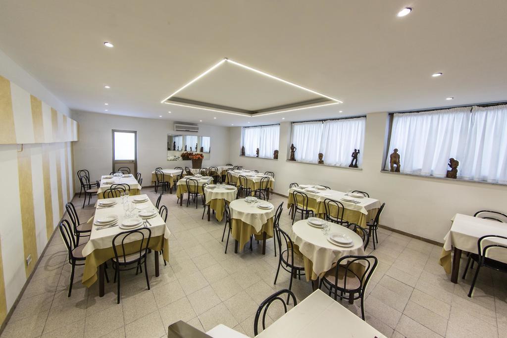 Hotel Lukas 3*